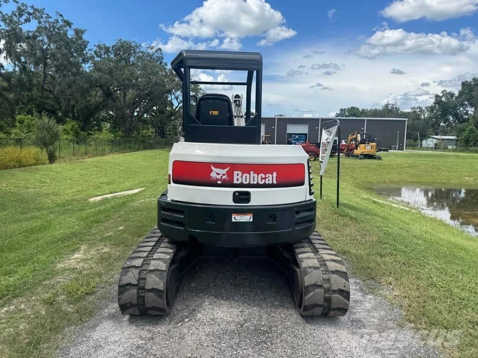Bobcat E 50 ミニ油圧ショベル 7t以下（ミニユンボ・ミニディガー）