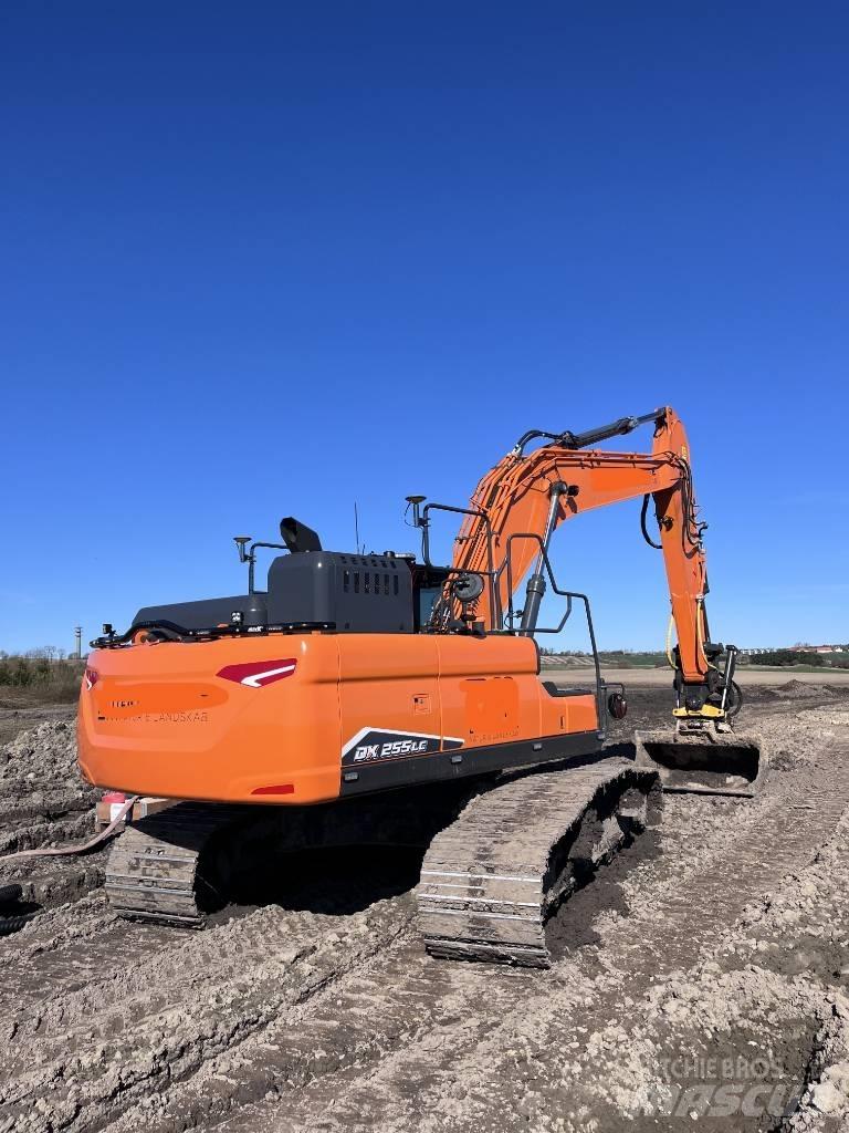 Doosan DX255 LC-7 大型油圧ショベル12t以上（パワーショベル・ユンボ）