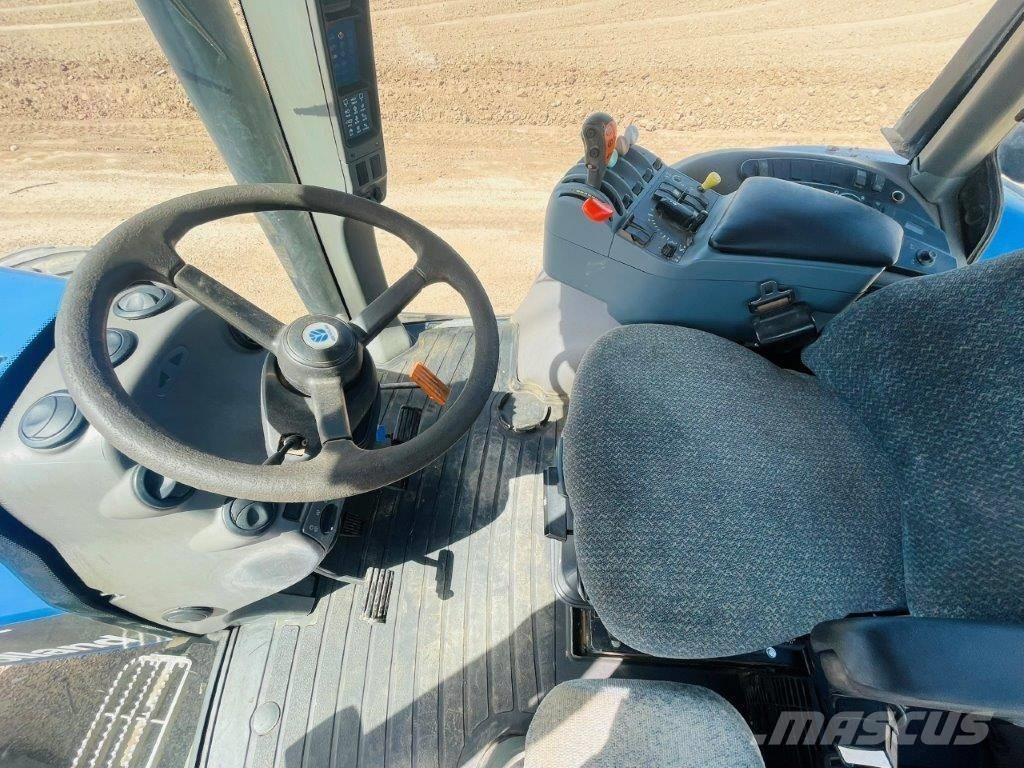 New Holland TG285 トラクター