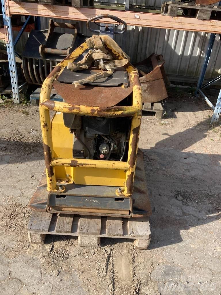 Atlas Copco LG 500 プレートコンパクター