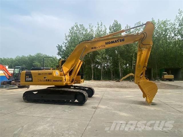 Komatsu PC 220-8 大型油圧ショベル12t以上（パワーショベル・ユンボ）
