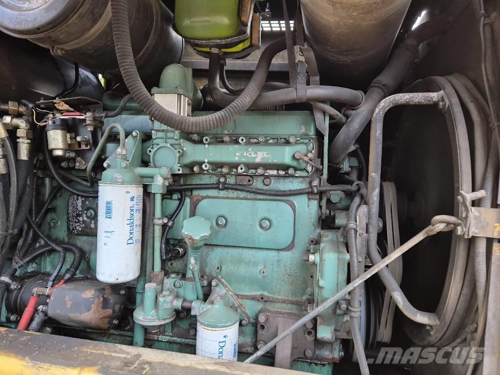 Volvo L 120 B ホイールローダー・タイヤショベル