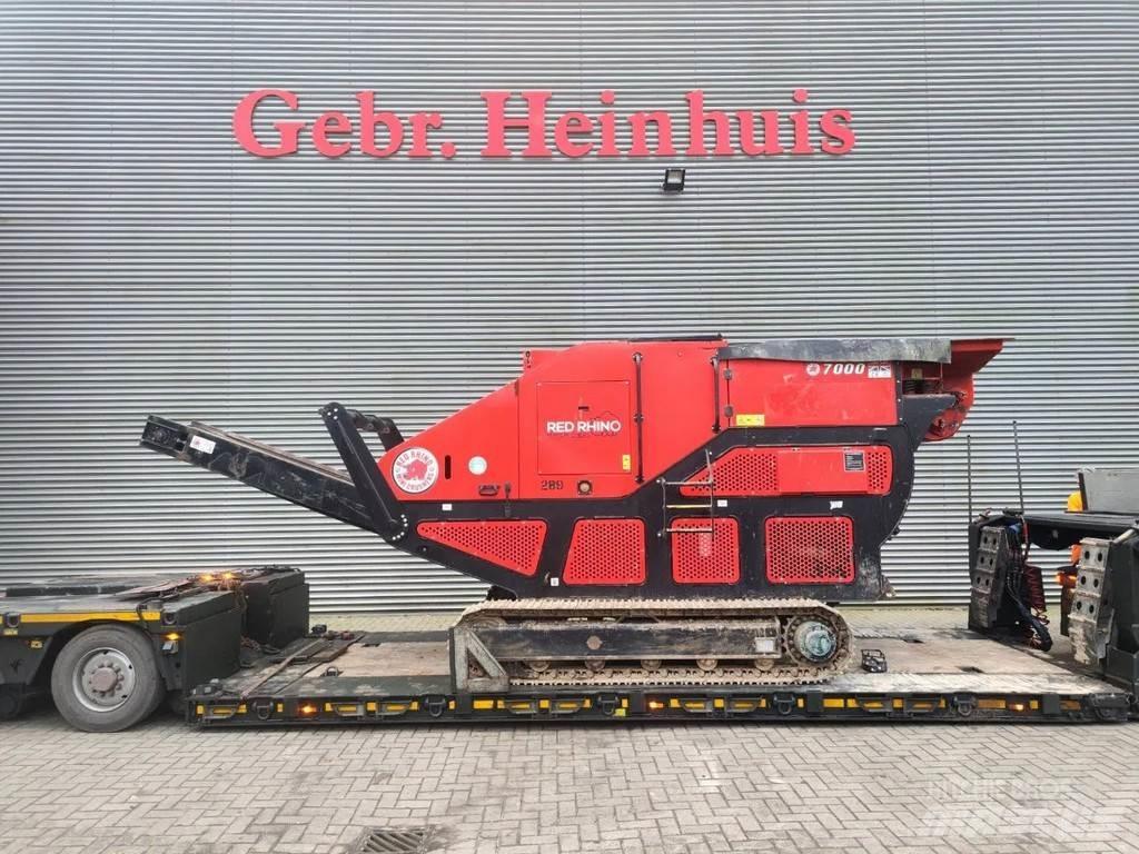 Red Rhino 7000 自走式クラッシャー