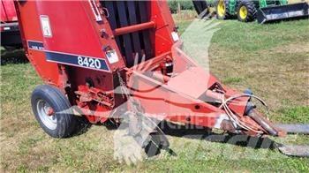Case IH 8420 ラウンドベーラー