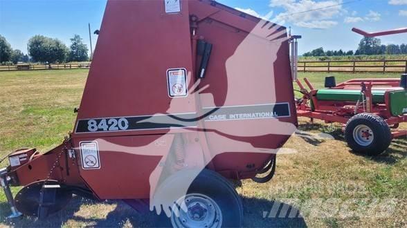 Case IH 8420 ラウンドベーラー