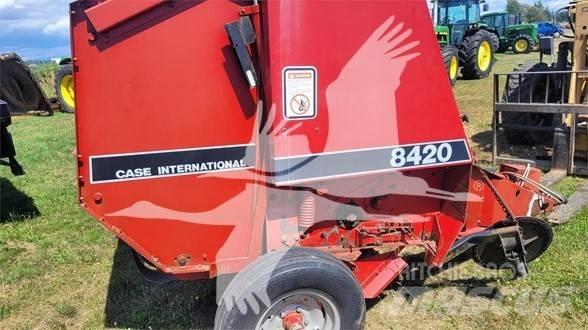Case IH 8420 ラウンドベーラー