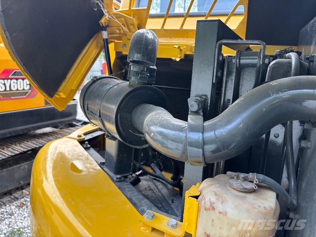 Komatsu PC 70 ミニ油圧ショベル 7t以下（ミニユンボ・ミニディガー）