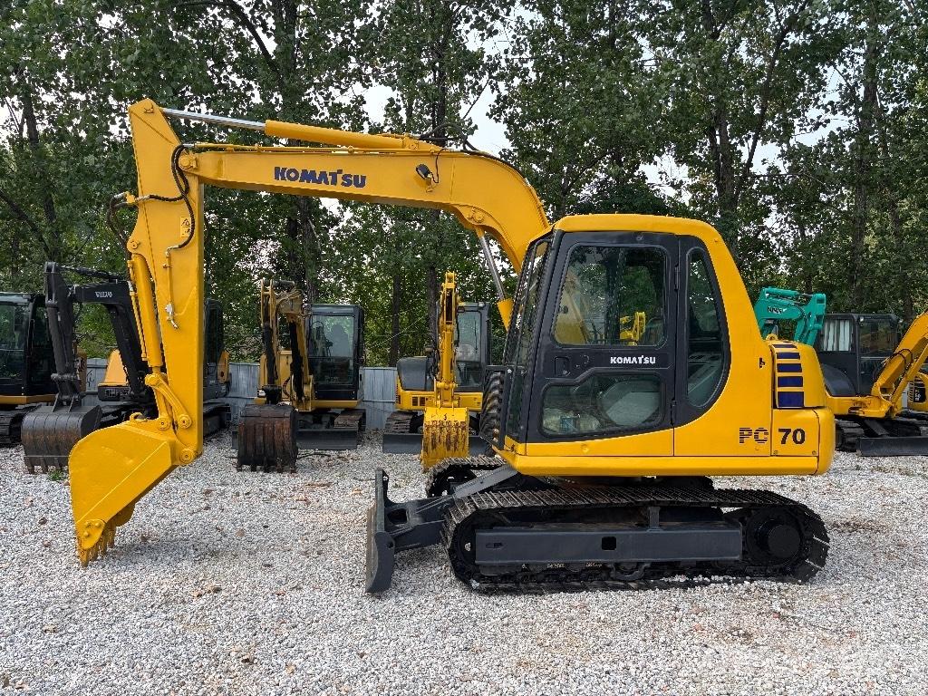 Komatsu PC 70 ミニ油圧ショベル 7t以下（ミニユンボ・ミニディガー）