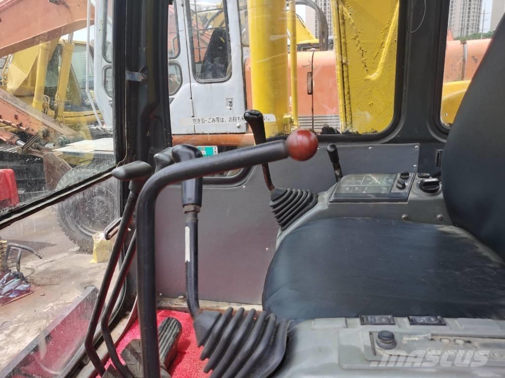 Komatsu PC60-7 ミニ油圧ショベル 7t以下（ミニユンボ・ミニディガー）