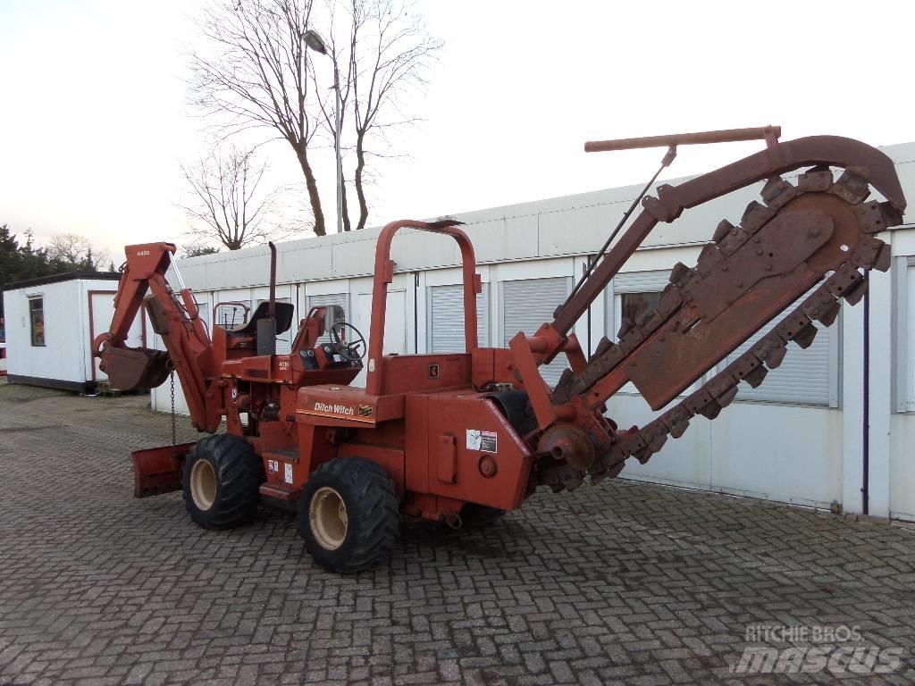 Ditch Witch 4010 DD トレンチャー