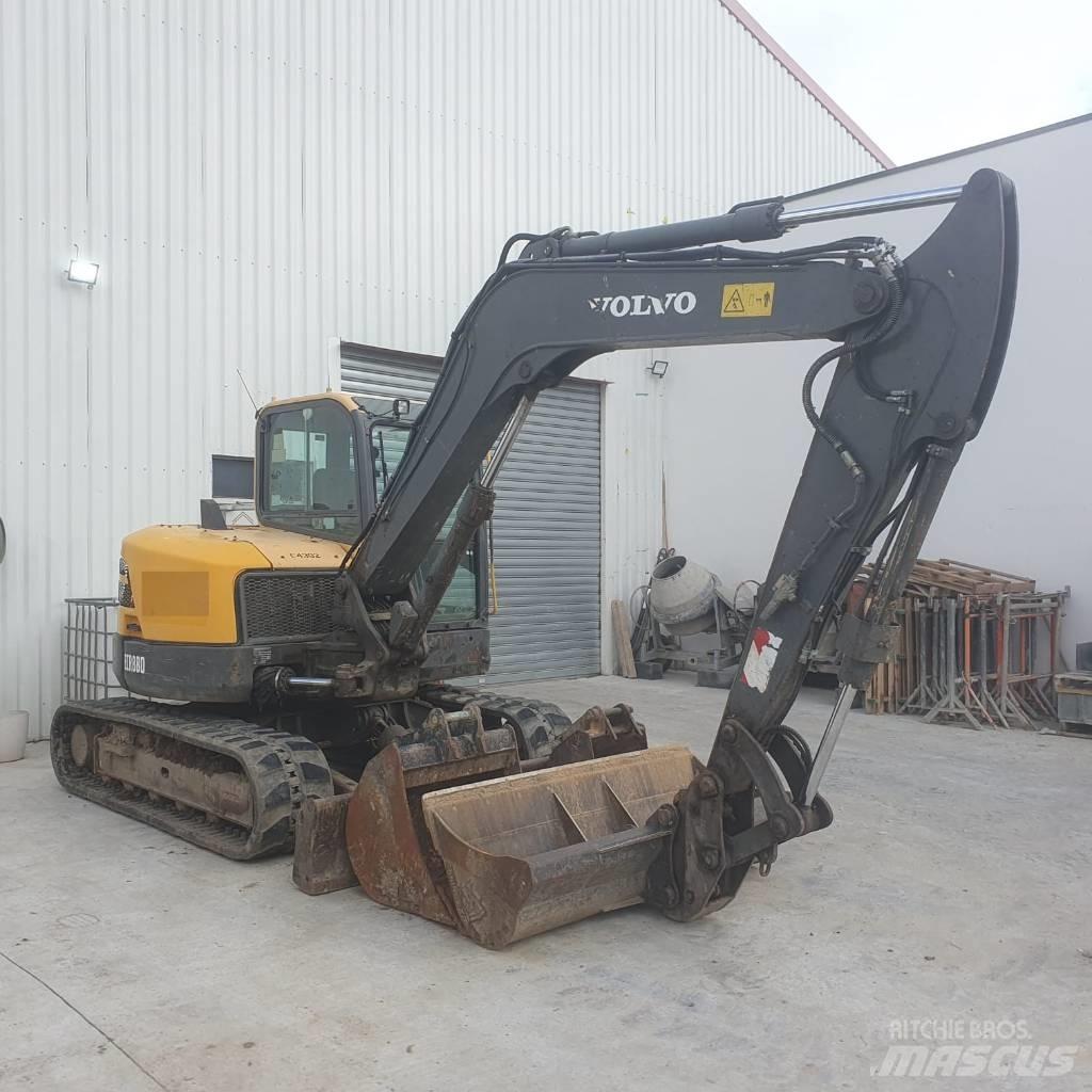 Volvo ECR 88 D 中型油圧ショベル 7ｔ-12ｔ（ユンボ・パワーショベル・バックホー）