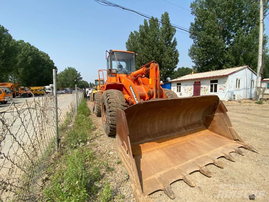 Doosan DL503 バックホーローダー