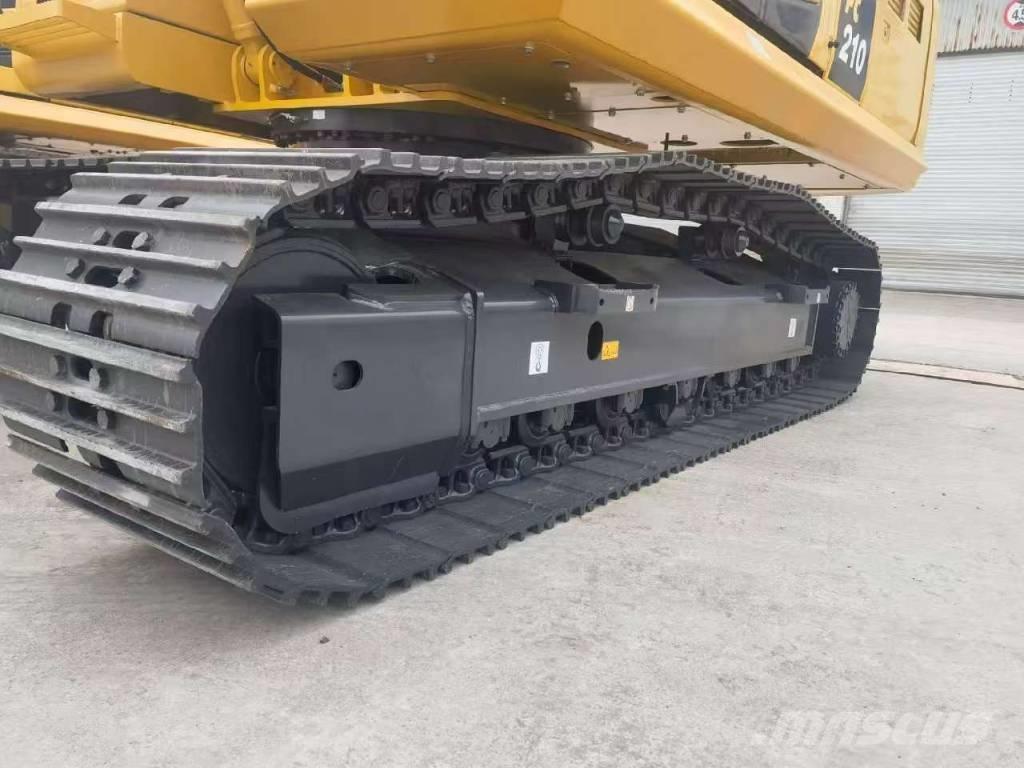 Komatsu PC 210 大型油圧ショベル12t以上（パワーショベル・ユンボ）