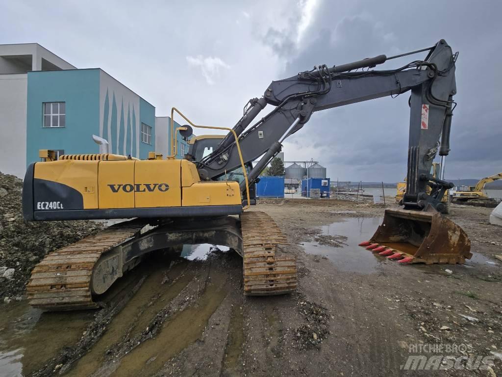 Volvo EC 240 C 大型油圧ショベル12t以上（パワーショベル・ユンボ）