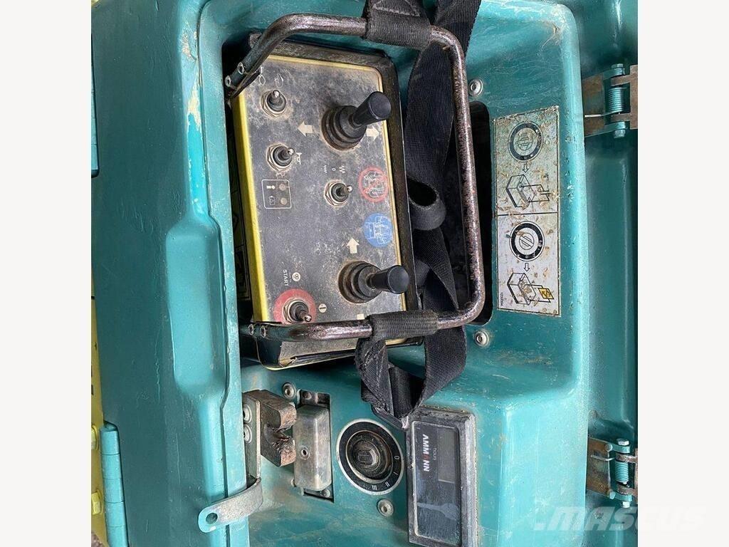 Ammann ARR 1575 タンデムローラ