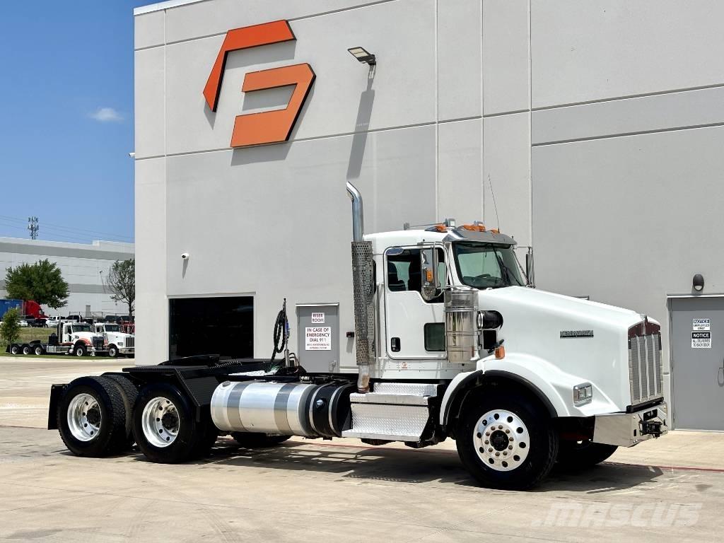 Kenworth T 800 中古トラクターヘッド | トレーラーヘッド