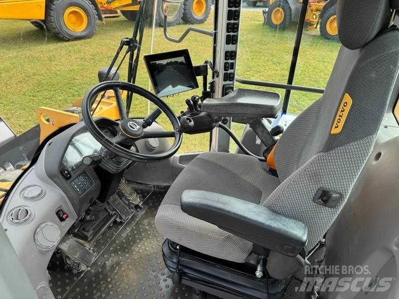 Volvo L 120 H ホイールローダー・タイヤショベル