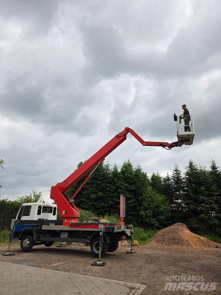 MAN LE 8.140 トラック高所作業車