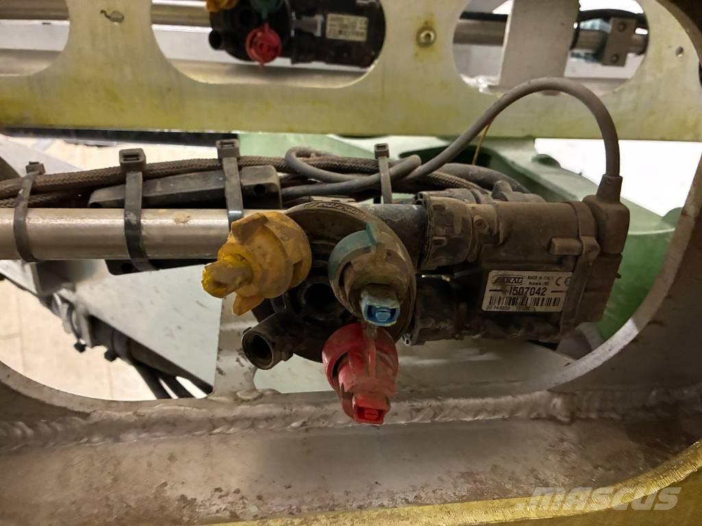 Fendt Rogator 366 牽引型スプレイヤー