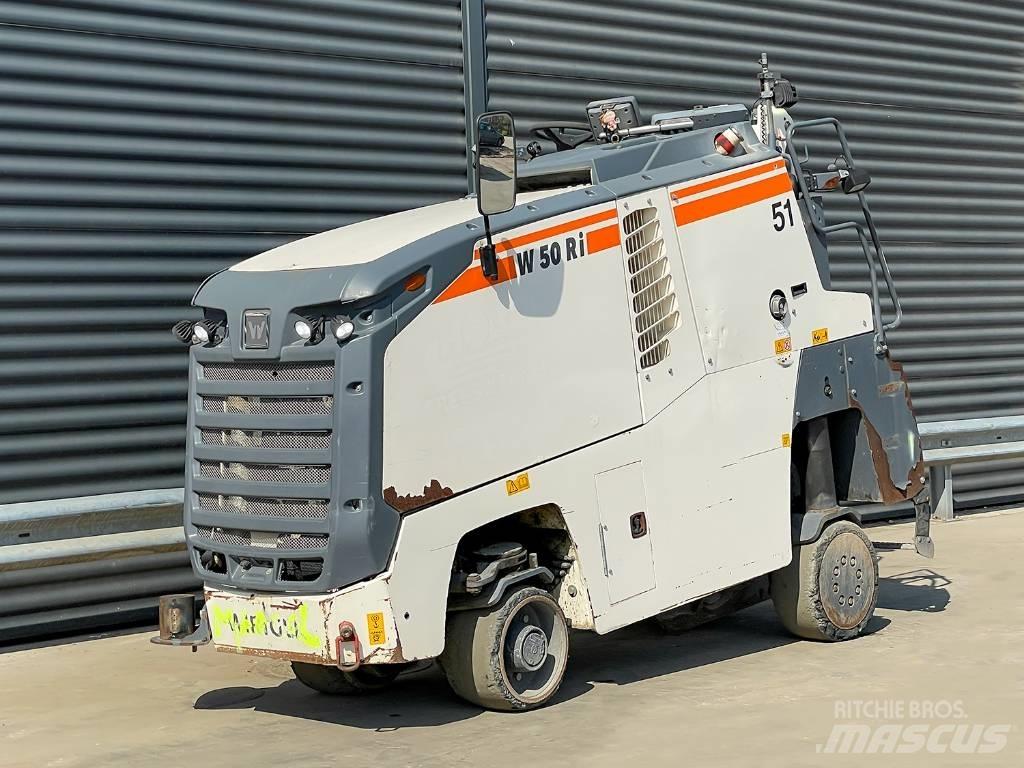 Wirtgen W 50 RI アスファルトコールドミリングマシーン