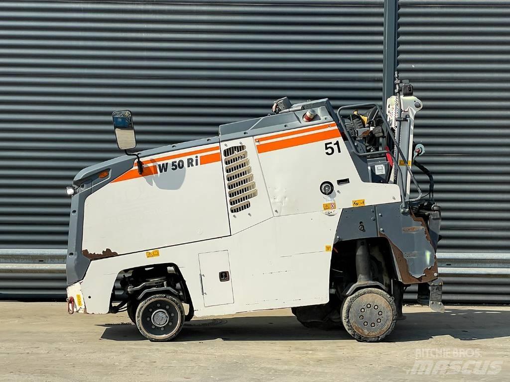Wirtgen W 50 RI アスファルトコールドミリングマシーン