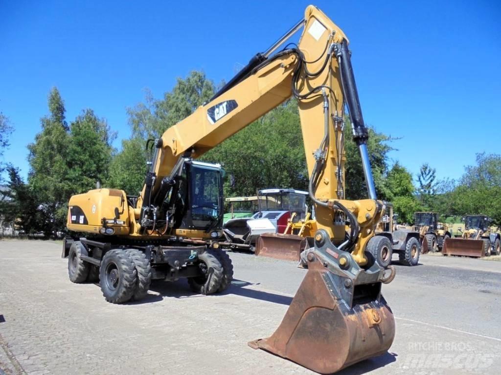 CAT M 322 D ホイール式油圧ショベル（パワーショベル・ユンボ・バックホー）