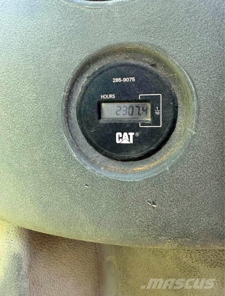 CAT 420 D IT バックホーローダー