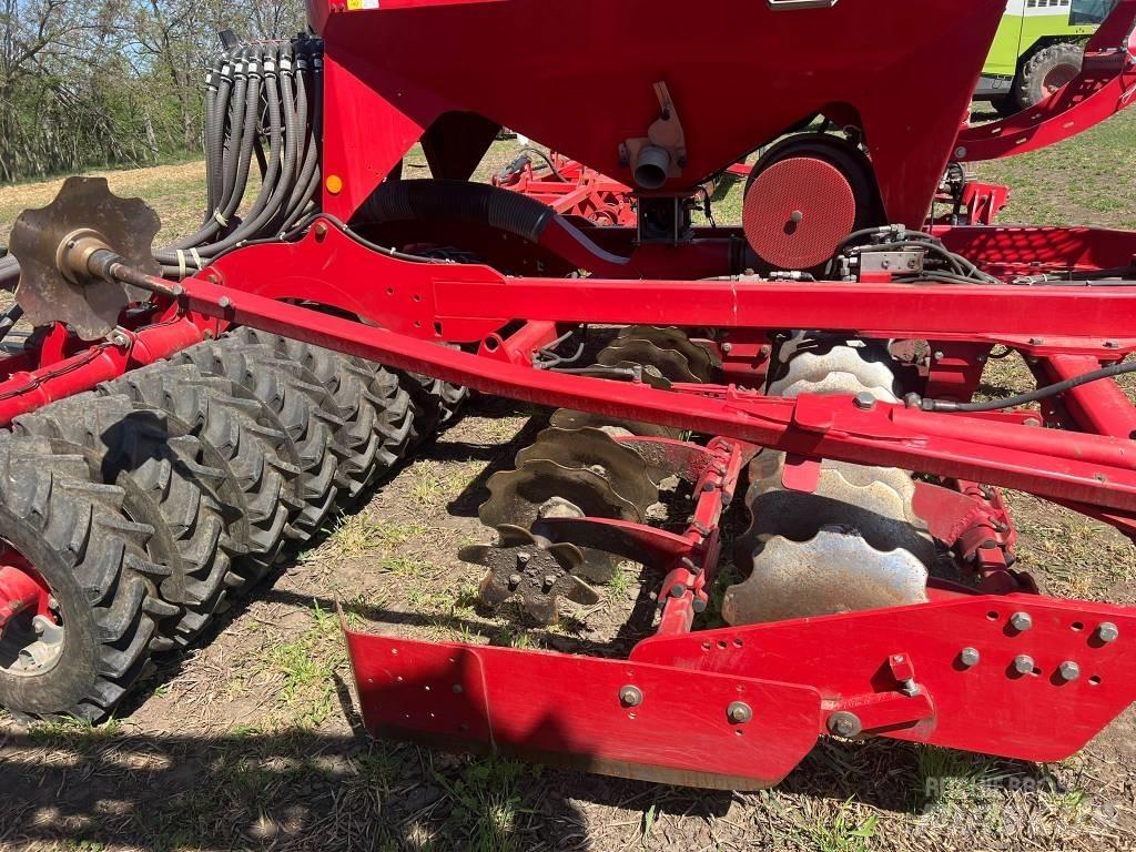 Horsch Pronto 4 DC コンビネーションドリル