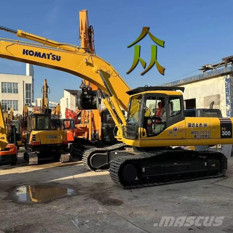 Komatsu PC 300 大型油圧ショベル12t以上（パワーショベル・ユンボ）