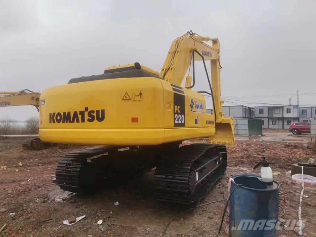 Komatsu pc220-7 大型油圧ショベル12t以上（パワーショベル・ユンボ）