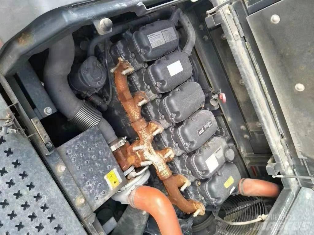 Doosan DX 530 中型油圧ショベル 7ｔ-12ｔ（ユンボ・パワーショベル・バックホー）