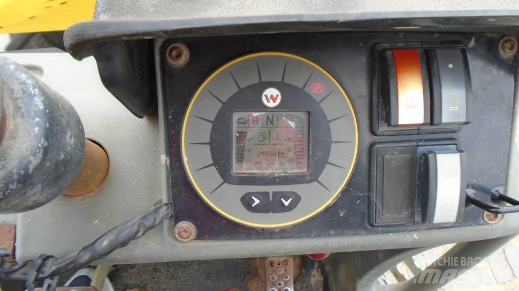 Wacker Neuson DW 60 サイト　ダンプ
