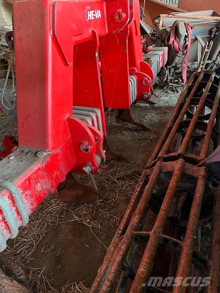 He-Va Combi tiller チゼルプラウ