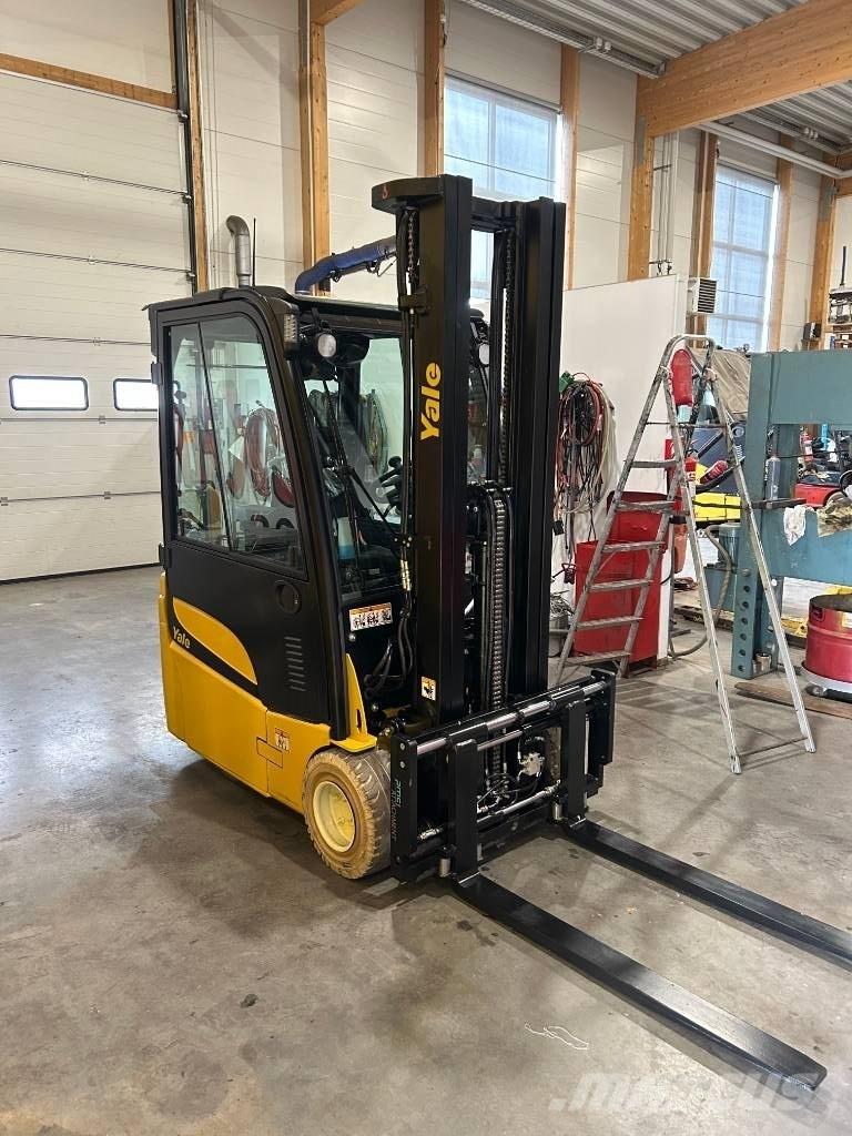 Yale ERP20VT MWB バッテリーフォークリフト