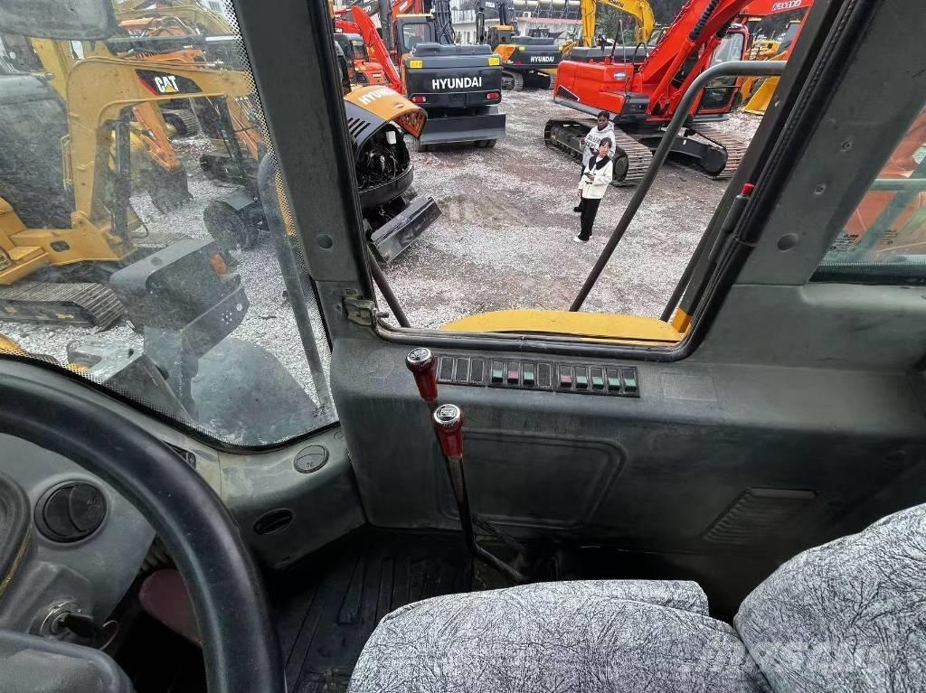 SDLG LG 953 ホイールローダー・タイヤショベル