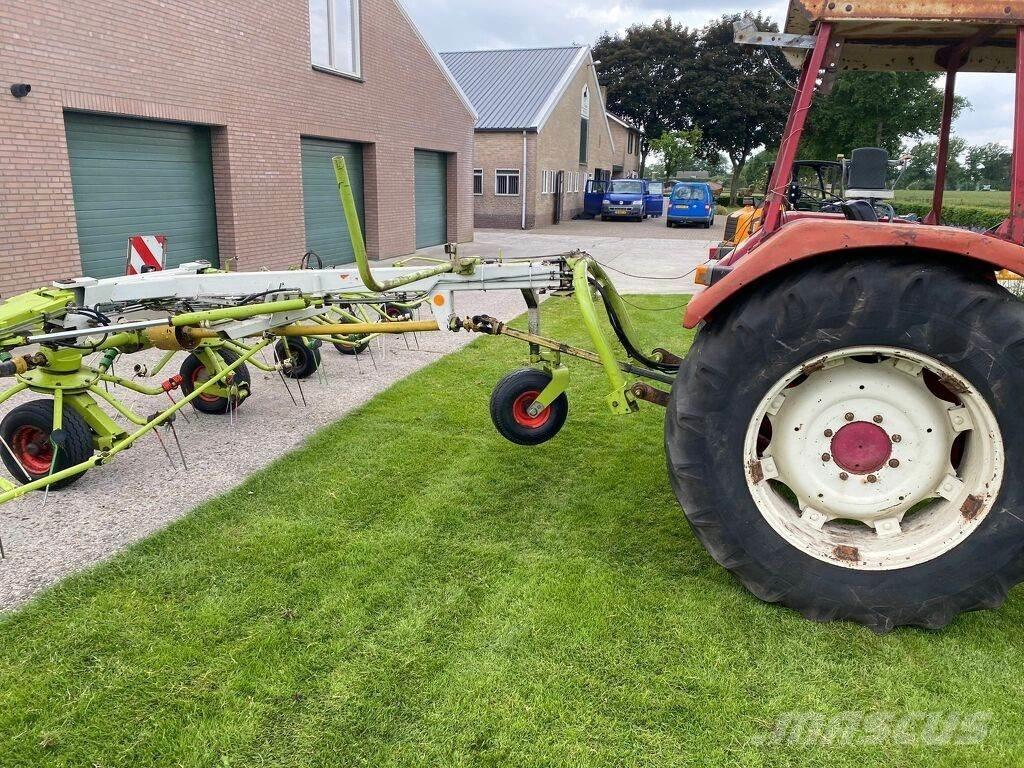 CLAAS volto 1050t テッダー・テッダーレーキ