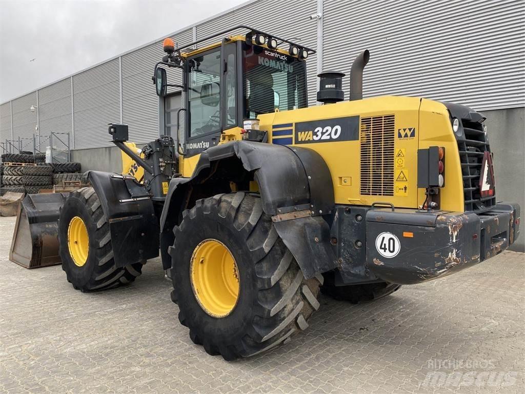 Komatsu WA320-7 ホイールローダー・タイヤショベル