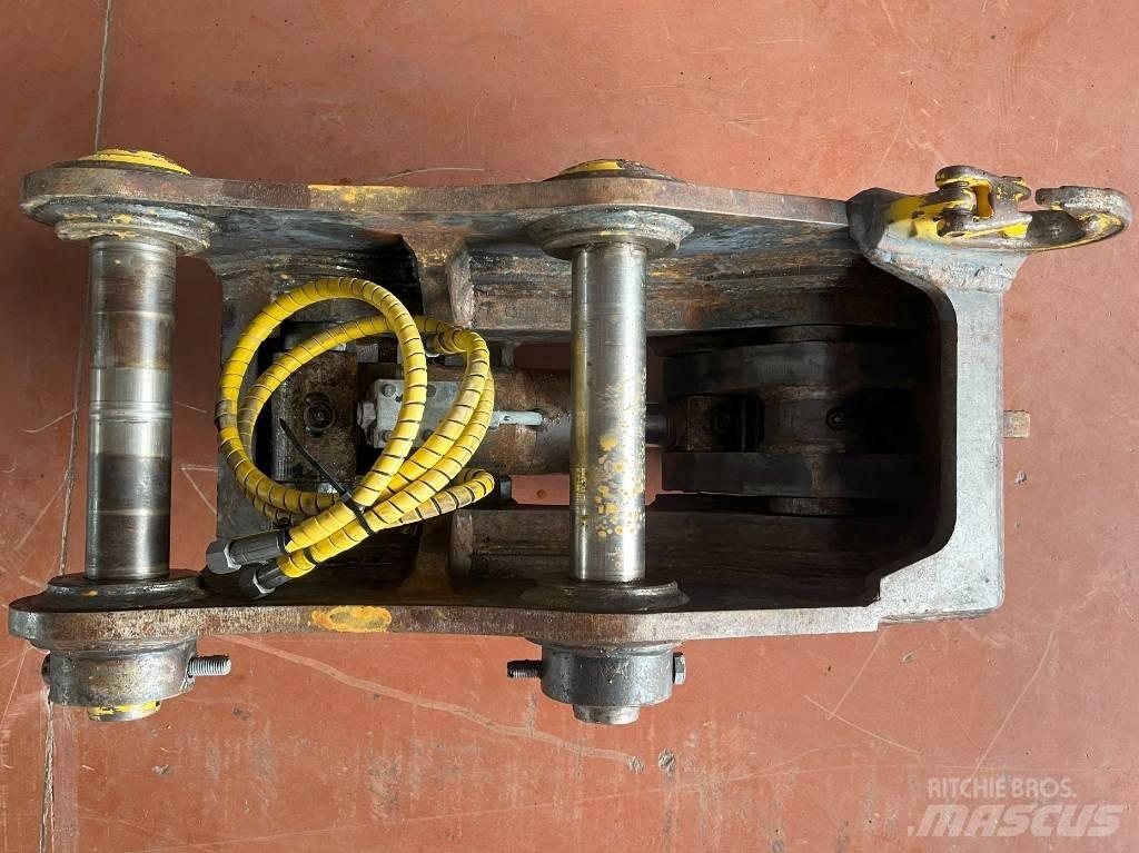 Komatsu PW160-11 クイックヒッチ