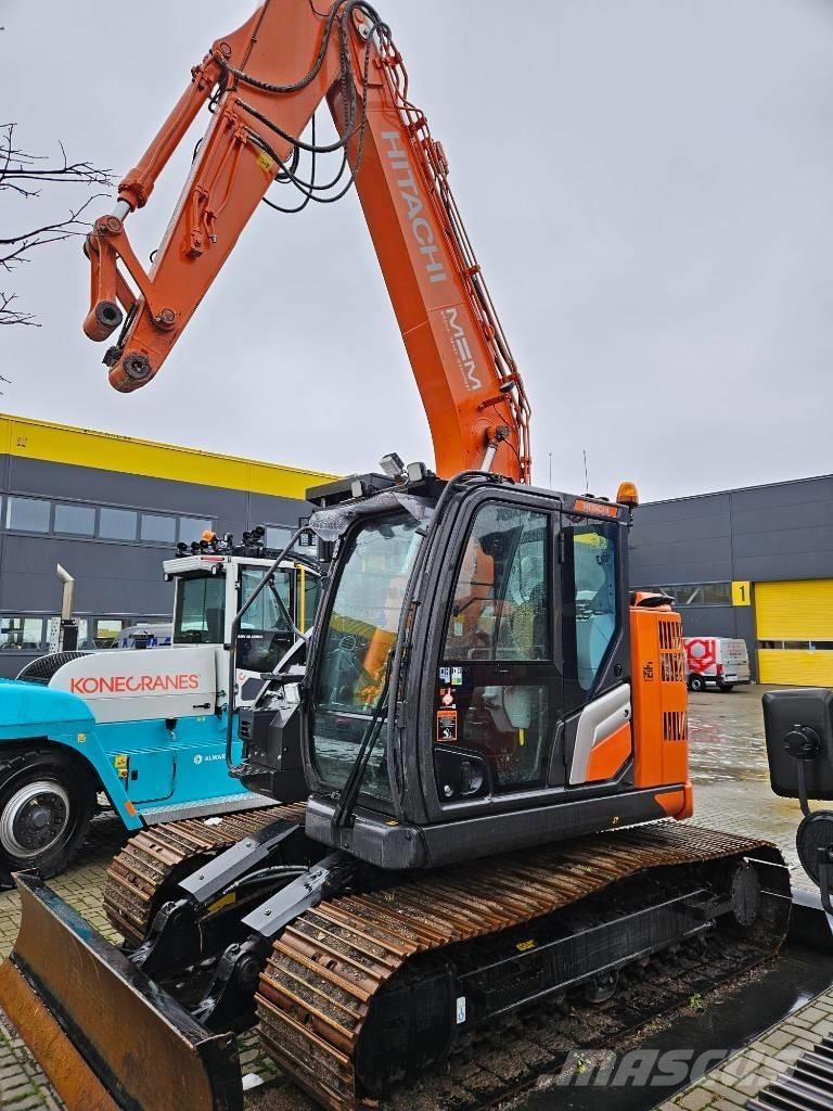 Hitachi ZX 135 US-7 大型油圧ショベル12t以上（パワーショベル・ユンボ）