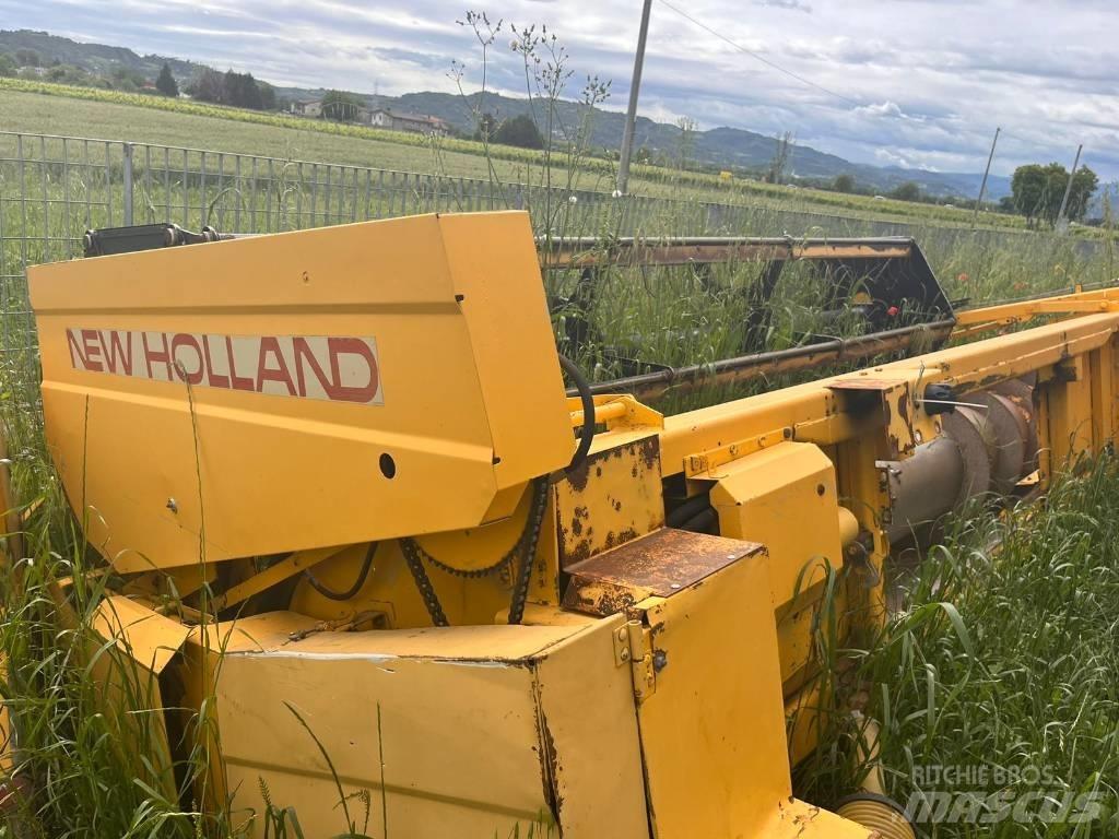 New Holland SOIA 4.4 コンバイン・ハーベスター・ヘッド