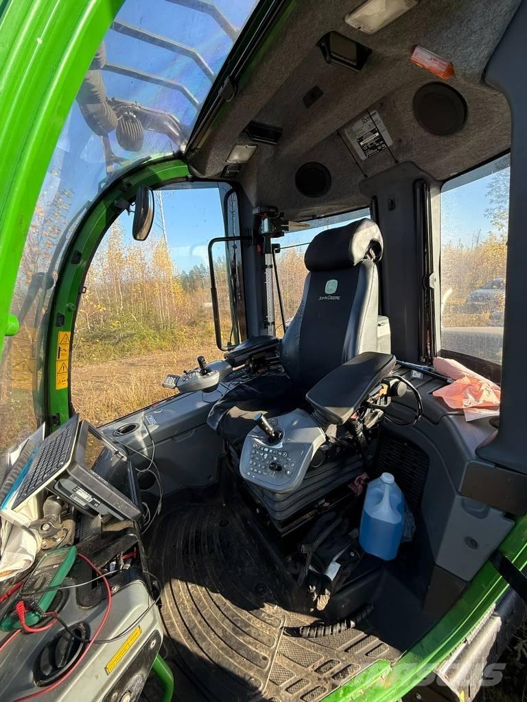 John Deere 1070 E ハーベスター