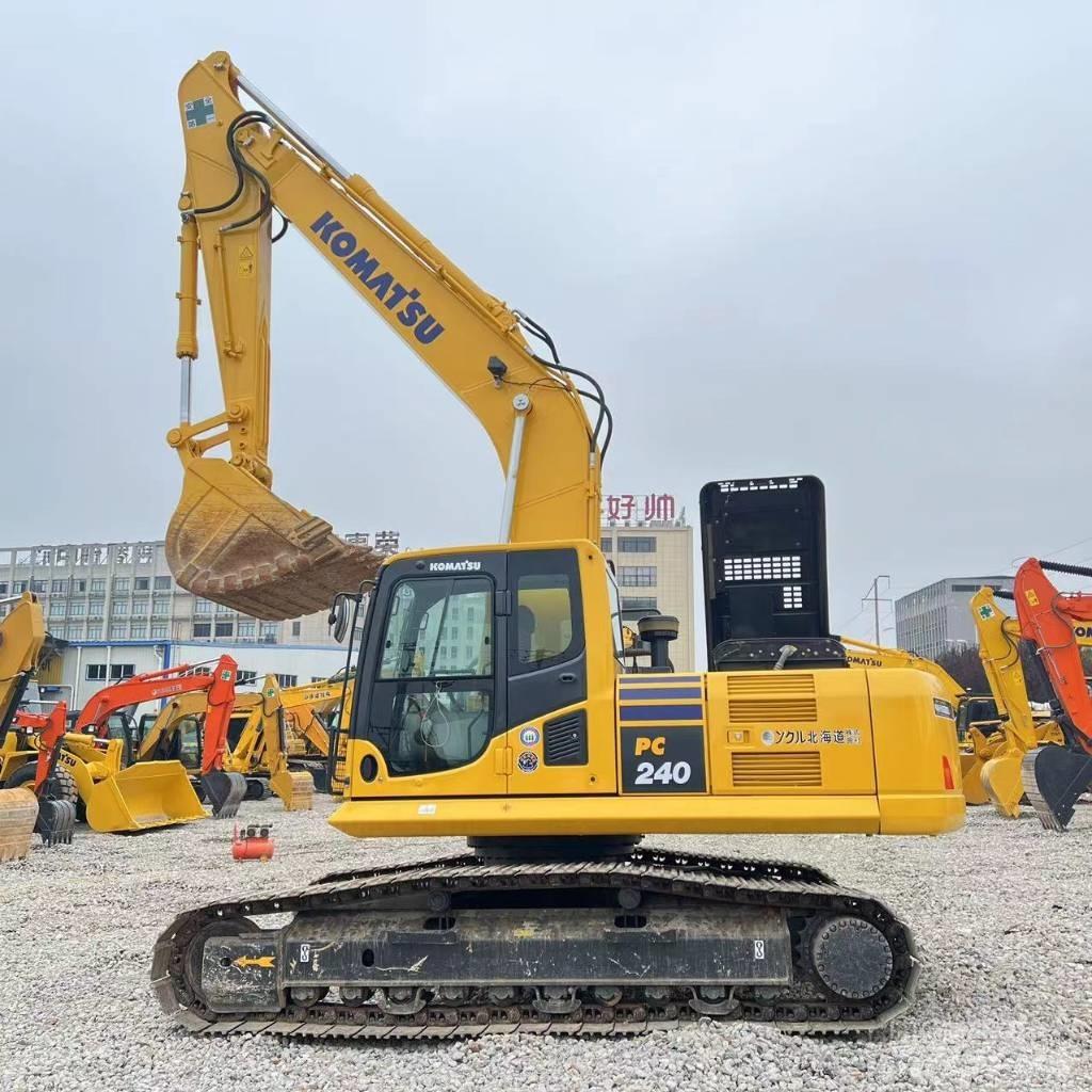 Komatsu PC 240 大型油圧ショベル12t以上（パワーショベル・ユンボ）