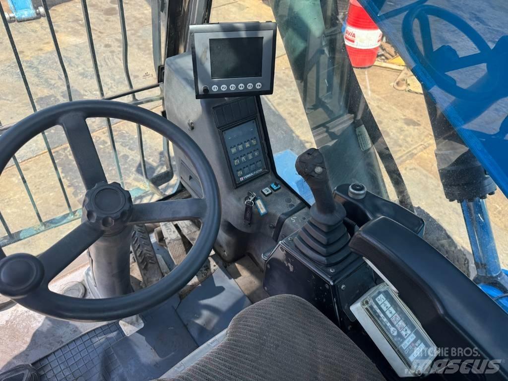 Fuchs MHL 335 廃棄物／工業産廃処理機