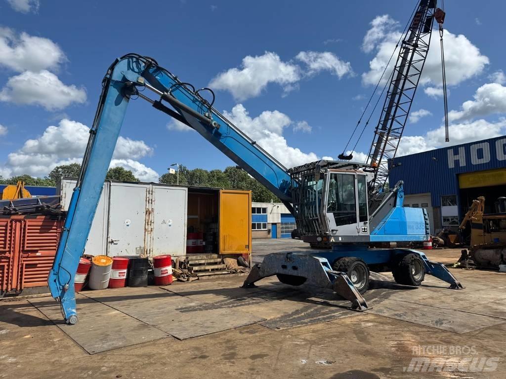 Fuchs MHL 335 廃棄物／工業産廃処理機