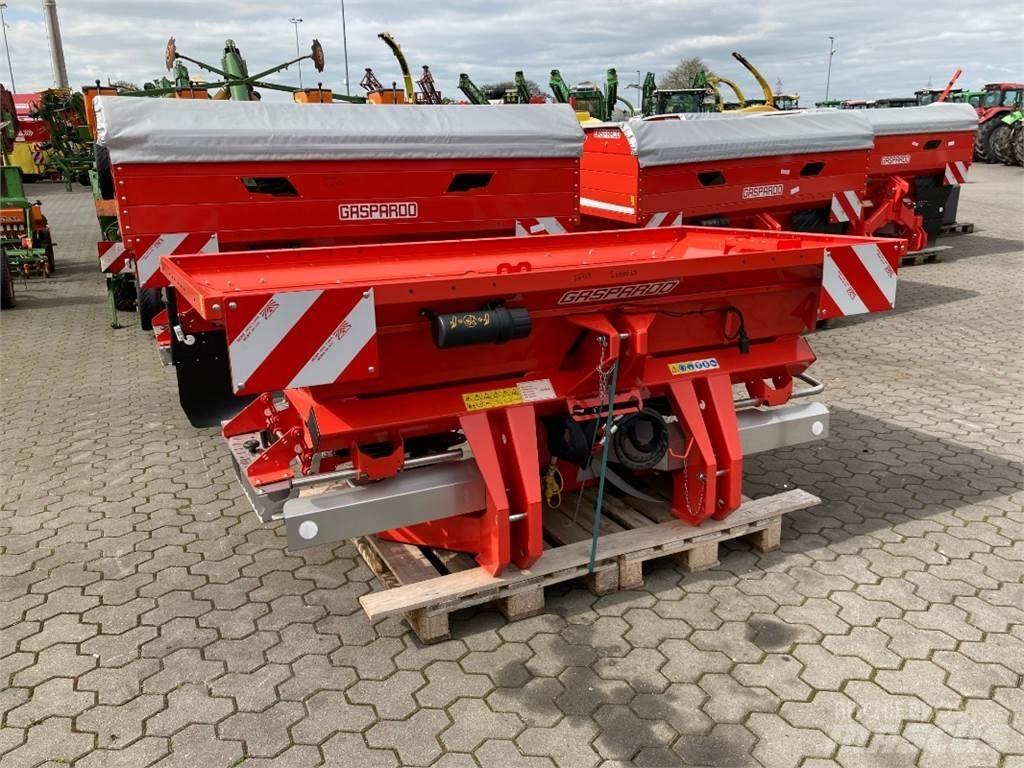 Maschio Primo M3 ミネラル散布機