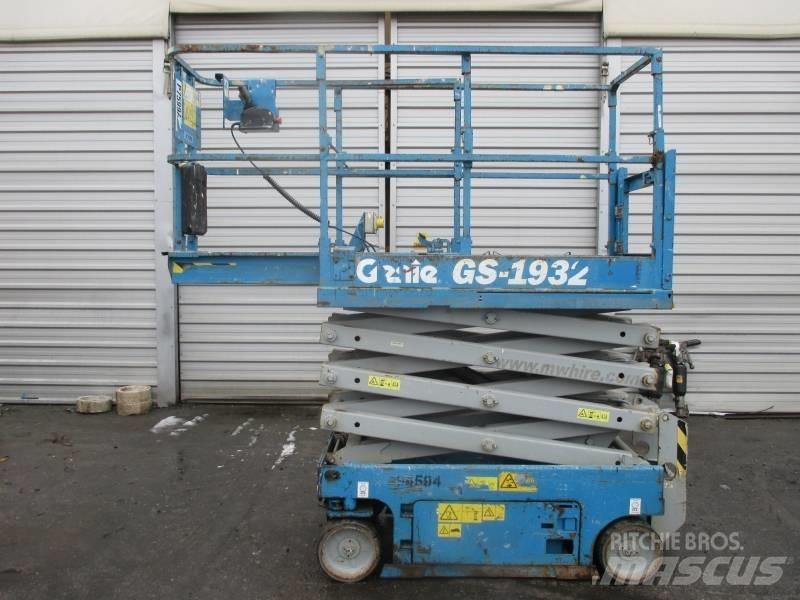 Genie GS 1932 シザースリフト