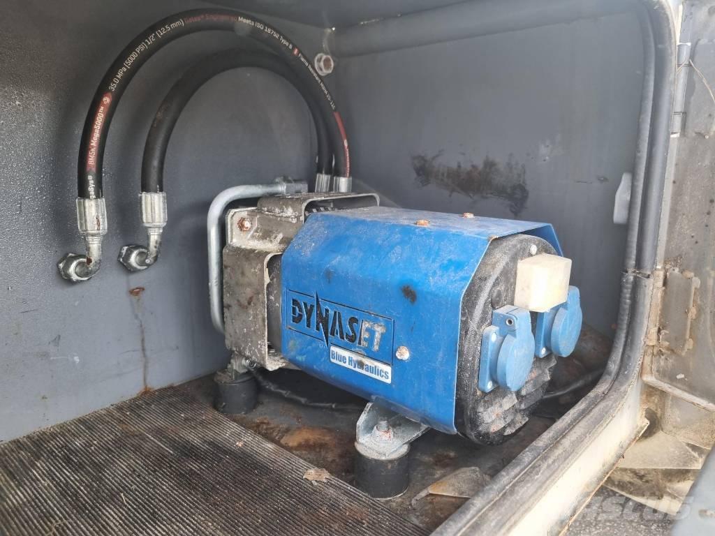 Take-Job TB295W-4 ホイール式油圧ショベル（パワーショベル・ユンボ・バックホー）