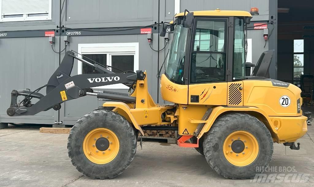 Volvo L 35 G スキッドステアローダー