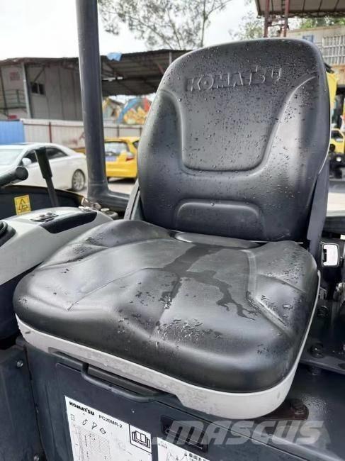Komatsu PC 20 ミニ油圧ショベル 7t以下（ミニユンボ・ミニディガー）