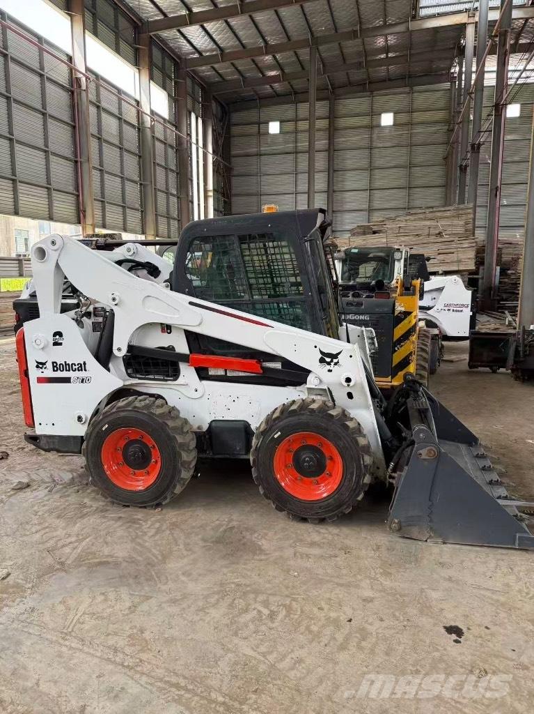 Bobcat S 770 スキッドステアローダー